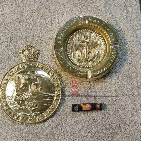 COLLECTIBLE BRASS ASHTRAY AND BOX