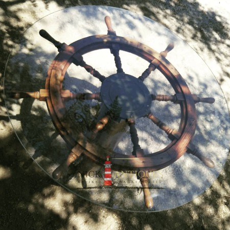 TABLE WITH STEERING WHEEL AND ROUND CRYSTAL