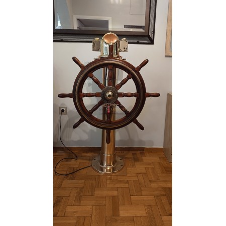 CONSTRUCTION OF A STEERING WHEEL BASE