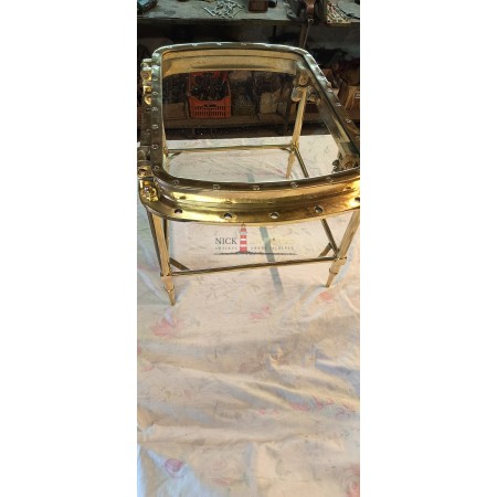 SHIP FINISH-CONSTRUCTION OF A LIVINGROOM TABLE