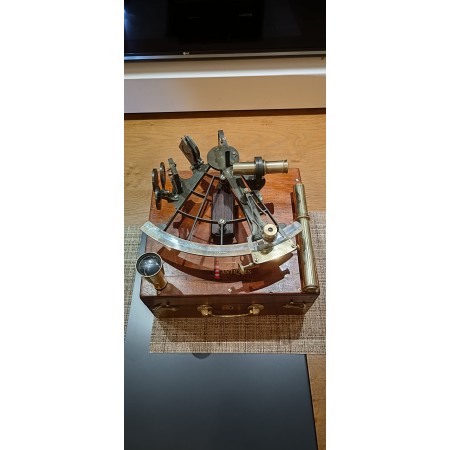 BRONZE SEXTANT T.L. AINSLEY SOUTH SHIELDS 1860-1890