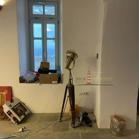 ΝΑΥΤΙΚΟΙ ΠΡΟΒΟΛΕΙΣ ΧΑΛΚΟΣ ΚΑΙ ΜΠΡΟΥΤΖΟΣ