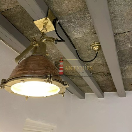 ΝΑΥΤΙΚΟΙ ΠΡΟΒΟΛΕΙΣ ΧΑΛΚΟΣ ΚΑΙ ΜΠΡΟΥΤΖΟΣ